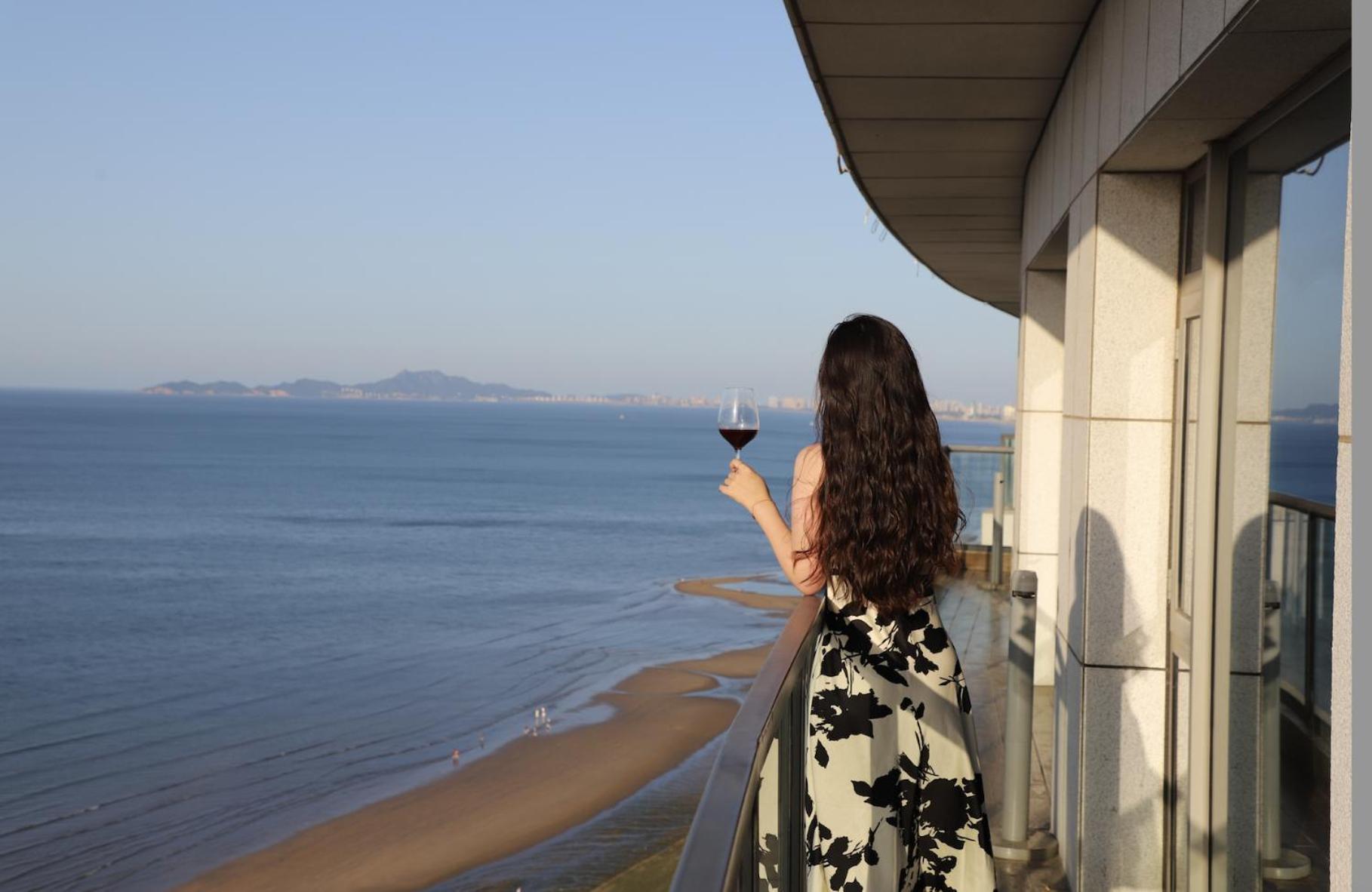 Yantai Marriott Hotel Esterno foto